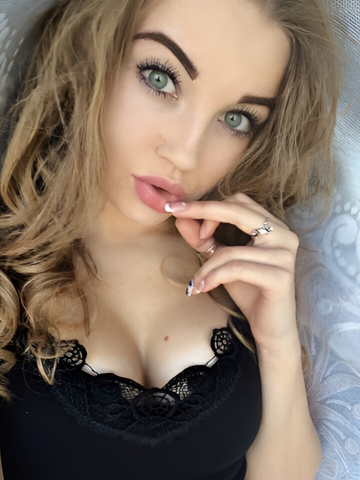 Элеонора привлекальеная девушка из Игрим цена от 2000 руб