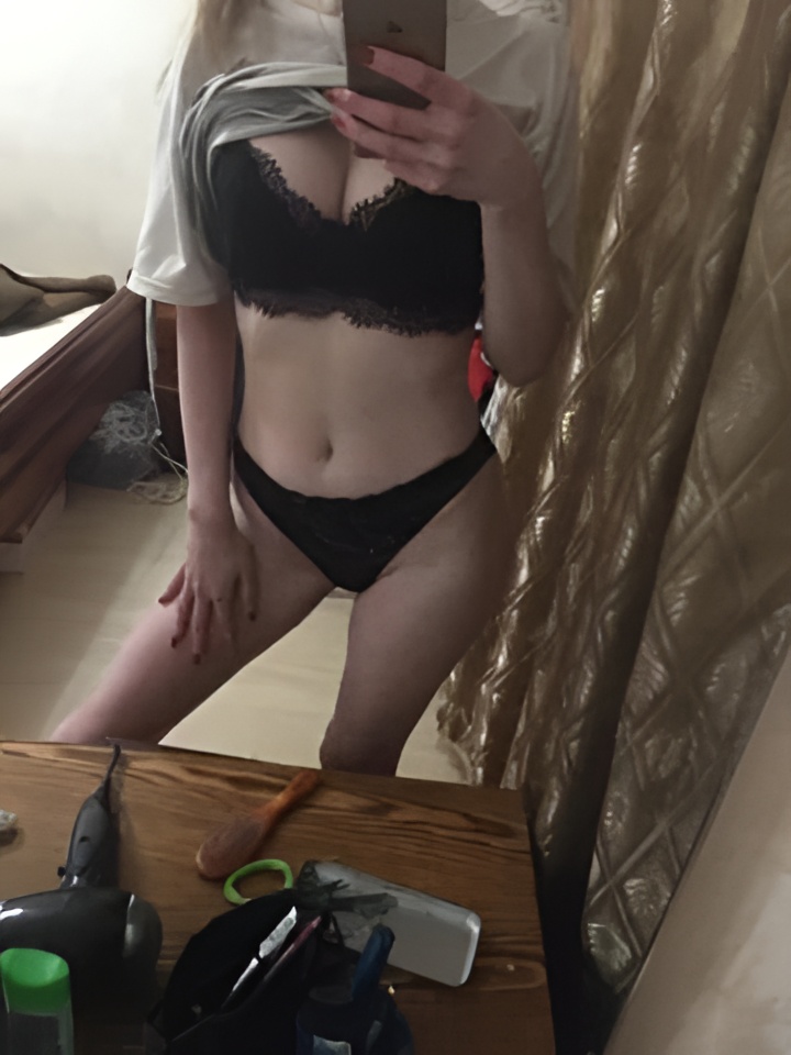 Лина привлекальеная девушка из Игрим цена от 10000 руб