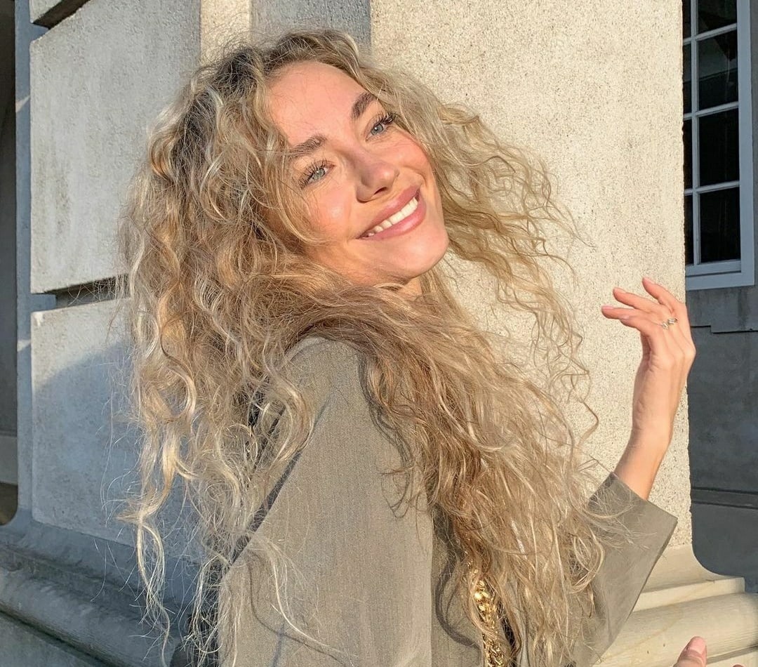 Лиза привлекальеная девушка из Игрим цена от 3500 руб