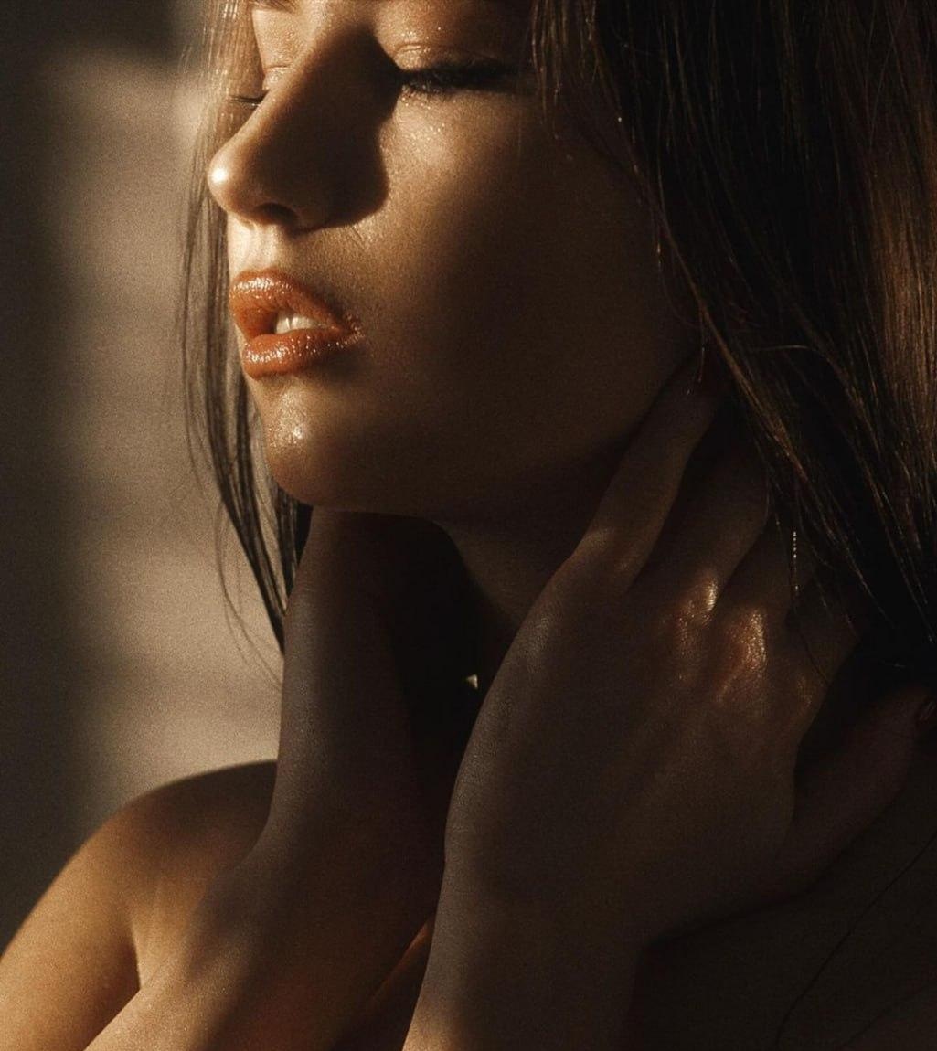 Ангелина привлекальеная девушка из Игрим цена от 8000 руб