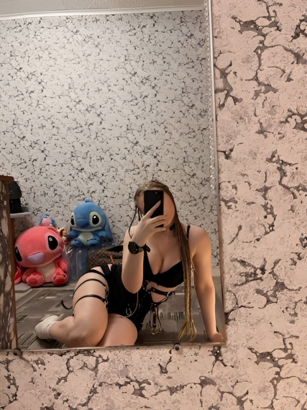 Дарья привлекательная девушка из Игрим цена от 3000 руб