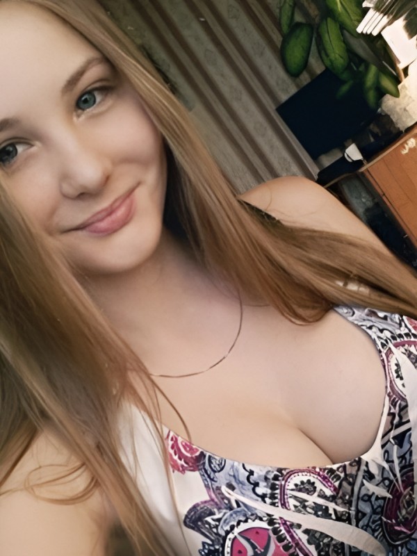 Элеонора привлекательная девушка из Игрим цена от 4000 руб