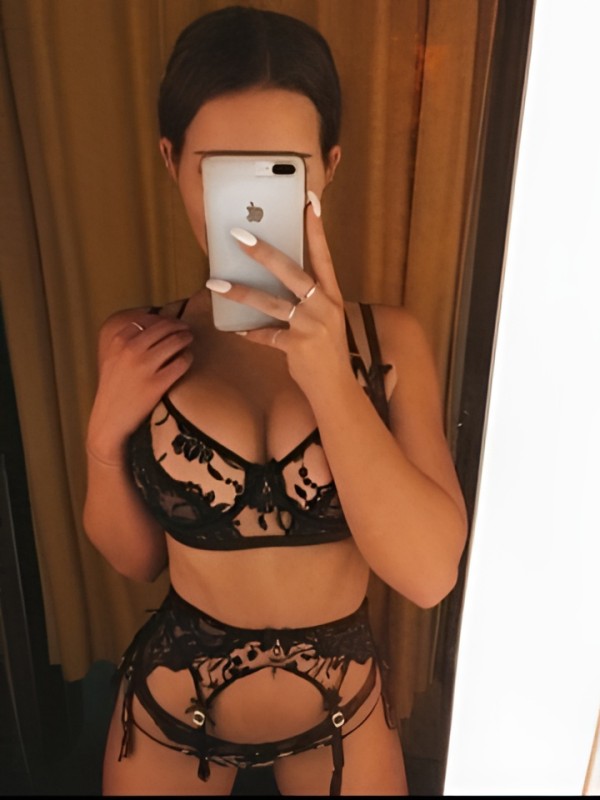 Рита привлекательная девушка из Игрим цена от 4000 руб