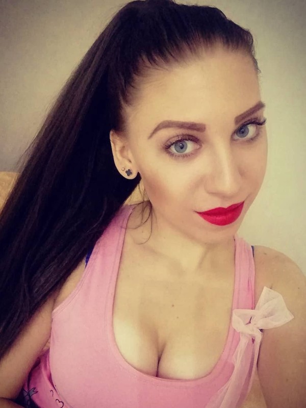 Лана привлекательная девушка из Игрим цена от 3500 руб